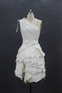 立体剪裁 白坯布服装造型设计